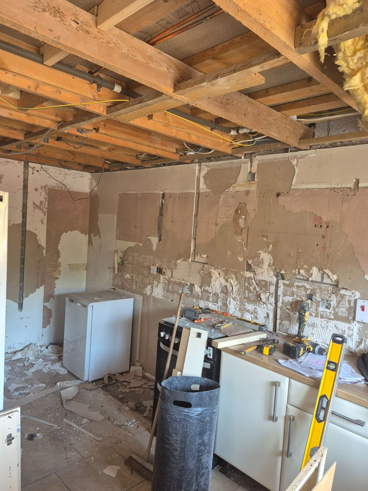 Major interior alteration with exposed ceiling structure by SRG - Limited