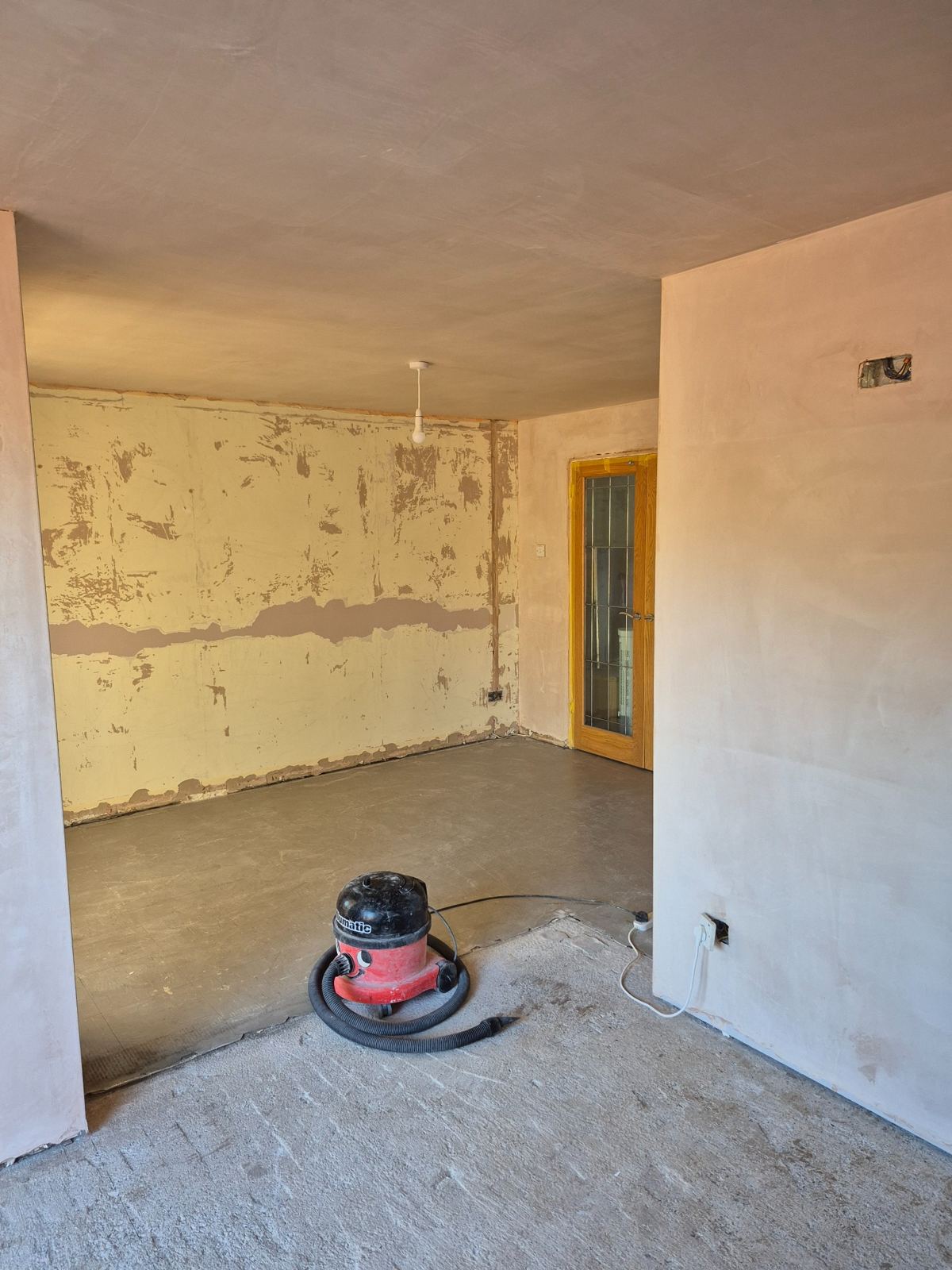 Open-plan interior renovation - Floor preparation