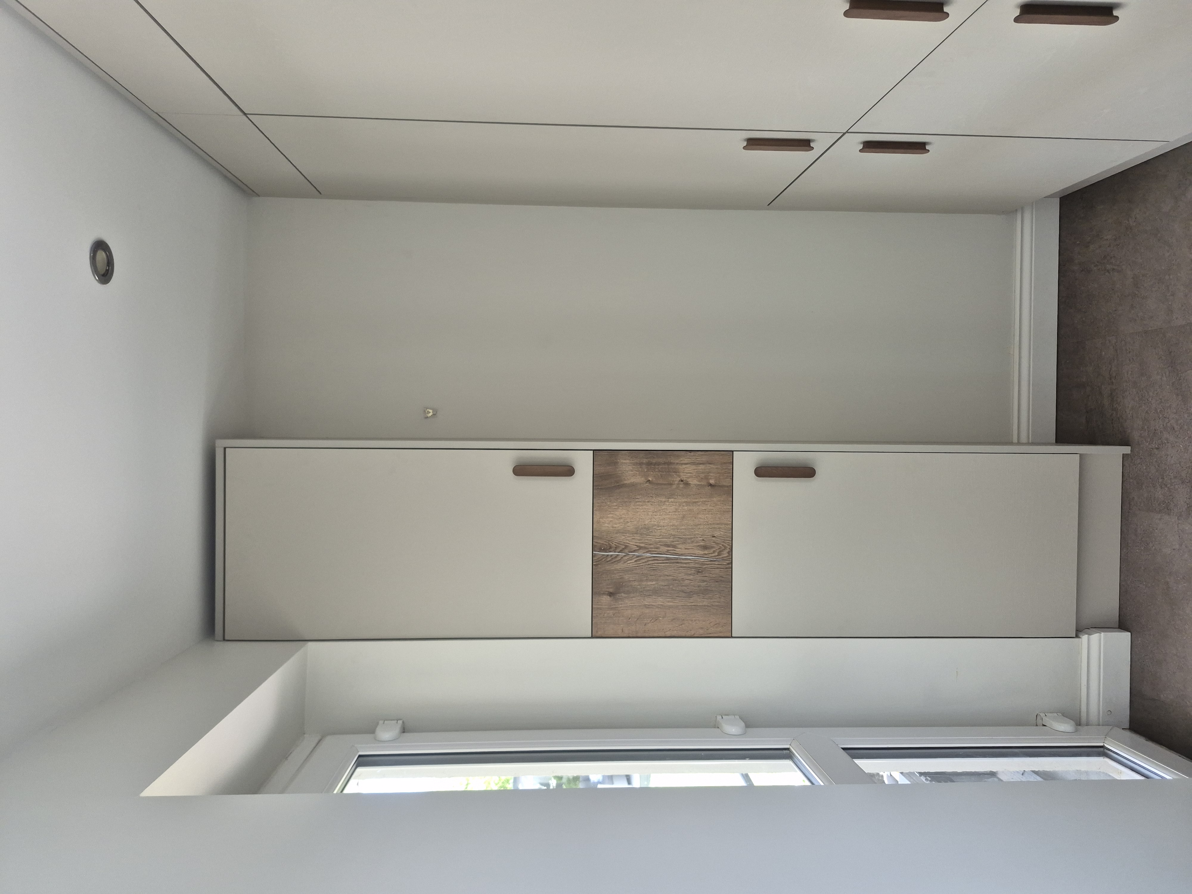 Bespoke fitted storage - Finished cabinetry